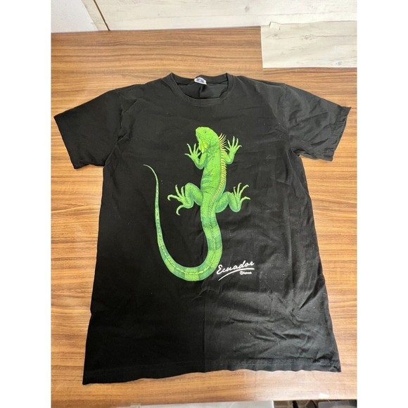 Adult Unisex Black Graphic T Shirt Iguana Print Size M Made In Ecuador Tee - Picture 2 of 7